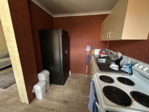 Clean kitchen in unit